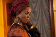 AMERICAN HORROR STORY: COVEN, Angela Bassett as Marie Laveau in 'Bitchcraft' (Season 3, Episode 1, aired October 9, 2013), 2011-, ph: Michele K. Short/©FX Networks/courtesy Everett Collection