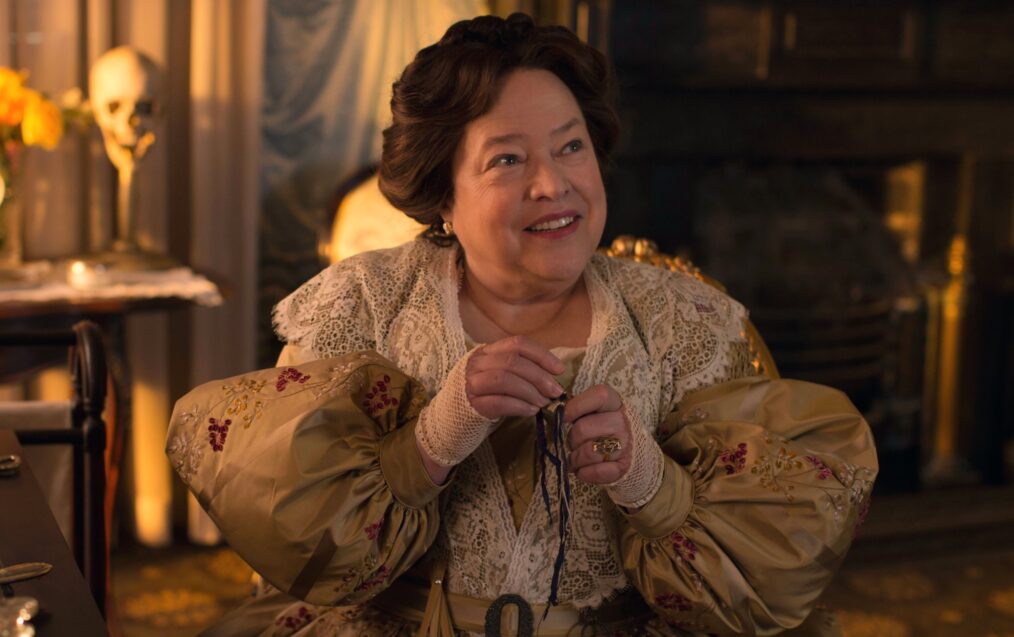 AMERICAN HORROR STORY: COVEN, Kathy Bates in 'Bitchcraft' (Season 3, Episode 1, aired October 9, 2013), 2011-, ph: Michele K. Short/©FX Networks/courtesy Everett Collection