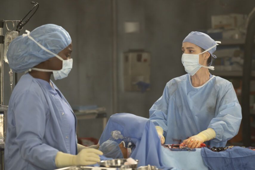 GREY’S ANATOMY - “Only the Strong Survive” - After the catastrophic hospital explosion, Grey Sloan’s staff scrambles to save not only their patients’ lives but also their own. Confronted with impossible surgical decisions and emotional turmoil, they fight to preserve life amid devastation. THURSDAY, OCT. 9 (10:00-11:00 p.m. EDT) on ABC. (Disney/Anne Marie Fox) JESSICA ROSILYN, ADELAIDE KANE