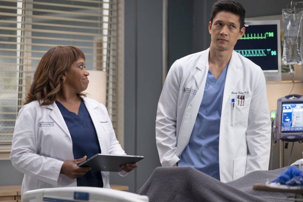GREY’S ANATOMY - “We Built This City” - The team at Grey Sloan navigates a chaotic first day of surgical rotations amid hospital renovations. Meanwhile, Meredith spends time with Amelia. THURSDAY, OCT. 16 (10:00-11:00 p.m. EDT) on ABC. (Disney/Anne Marie Fox) CHANDRA WILSON, HARRY SHUM JR.