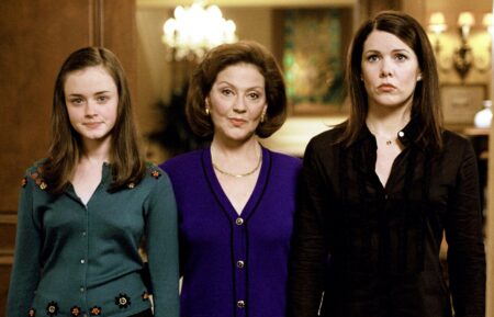 GILMORE GIRLS, Alexis Bledel, Kelly Bishop, Lauren Gilmore, 'The Inns & Outs of Inns', (Season 2), 2000-2007, photo: WB/Ron Batzdorff, © Warner Bros./Everett Collection