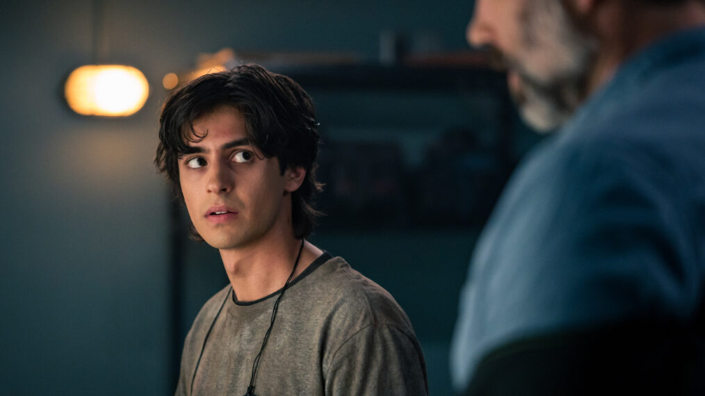 MURDER IN A SMALL TOWN: L-R: Guest Star Jacob Shoemay and Rossif Sutherland in the “Strangers Among Us” episode of MURDER IN A SMALL TOWN airing Tuesday, Oct. 21 (8:00-9:00PM ET/PT) on FOX. ©2025 Fox Media LLC. CR: Kailey Schwerman/ FOX.