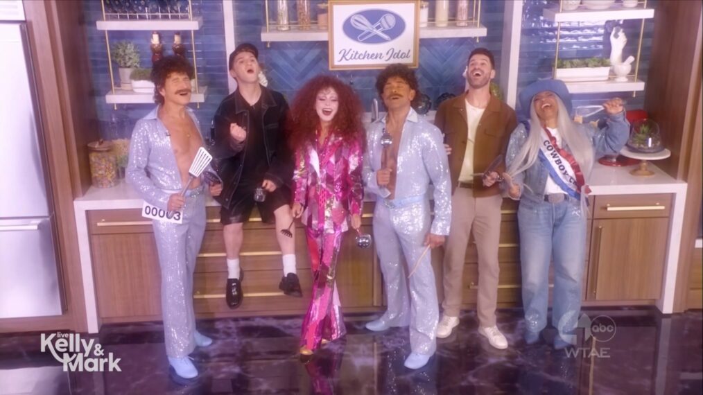 Michael Gelman, Anthony Gargiula, Kelly Ripa, Mark, Consuelos, Jonathan,Tilkin, and Déjà Vu on the October 31, 2025, episode of ABC's 'Live With Kelly and Mark.'