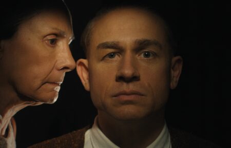 Monster: The Ed Gein Story. (L to R) Laurie Metcalf as Augusta Gein, Charlie Hunnam as Ed Gein in episode 307 of Monster: The Ed Gein Story. Cr. Courtesy Of Netflix © 2025