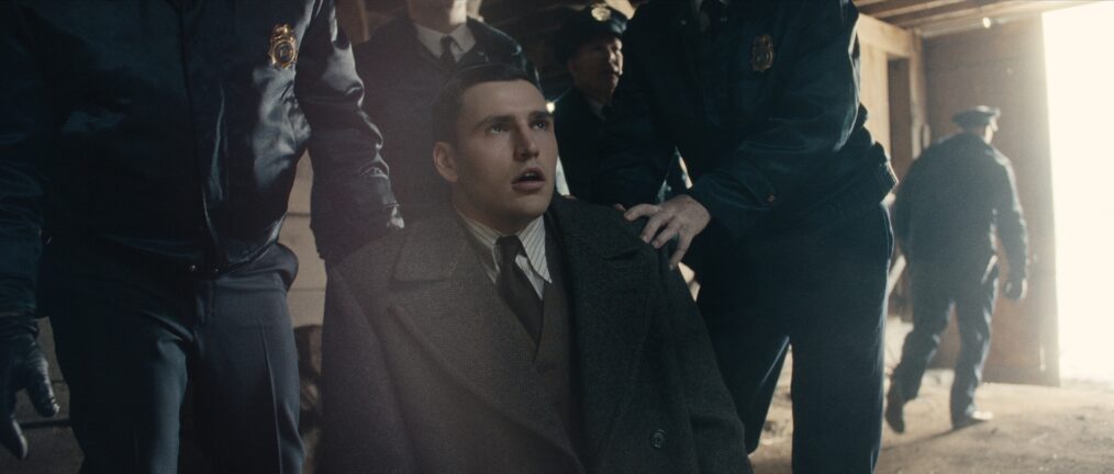 Monster: The Ed Gein Story. Charlie Hall as Deputy Frank Worden in episode 306 of Monster: The Ed Gein Story. Cr. Courtesy Of Netflix © 2025