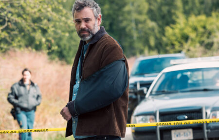 MURDER IN A SMALL TOWN: Rossif Sutherland in the “Strangers Among Us” episode of MURDER IN A SMALL TOWN airing Tuesday, Oct. 21 (8:00-9:00PM ET/PT) on FOX. ©2025 Fox Media LLC. CR: Kailey Schwerman/ FOX.