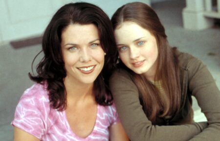 GILMORE GIRLS, Lauren Graham, Alexis Bledel, 2000-2007