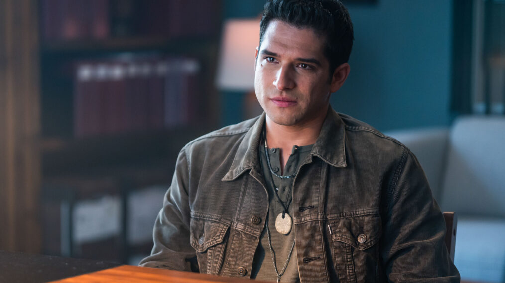 MURDER IN A SMALL TOWN: Tyler Posey in the “Strangers Among Us” episode of MURDER IN A SMALL TOWN airing Tuesday, Oct. 21 (8:00-9:00PM ET/PT) on FOX. ©2025 Fox Media LLC. CR: Kailey Schwerman/ FOX.