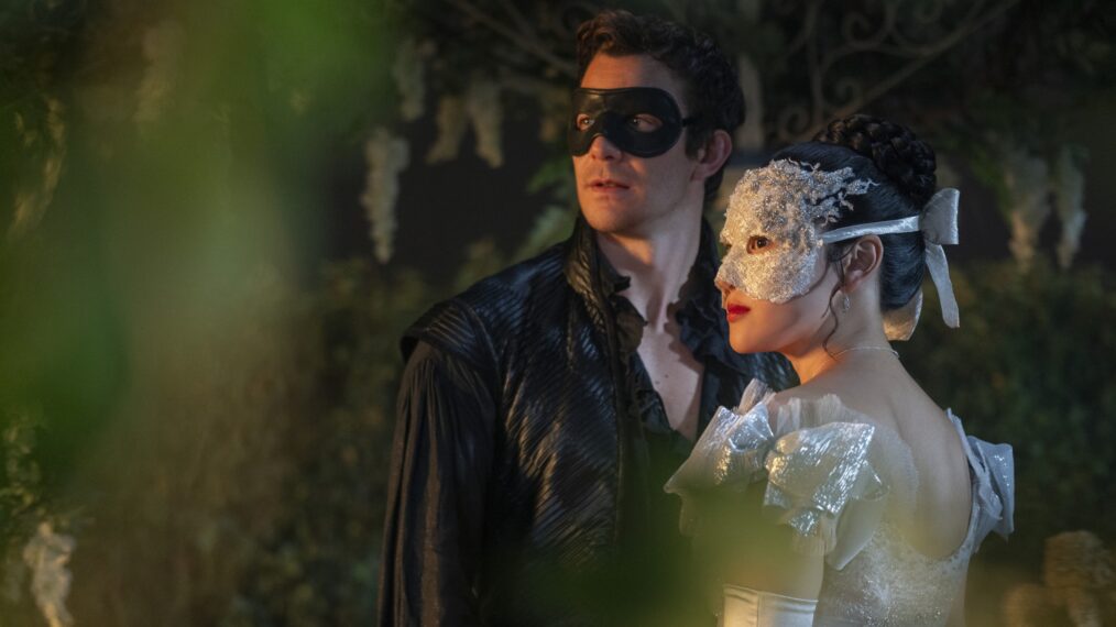 Luke Thompson and Yerin Ha in 'Bridgerton' Season 4