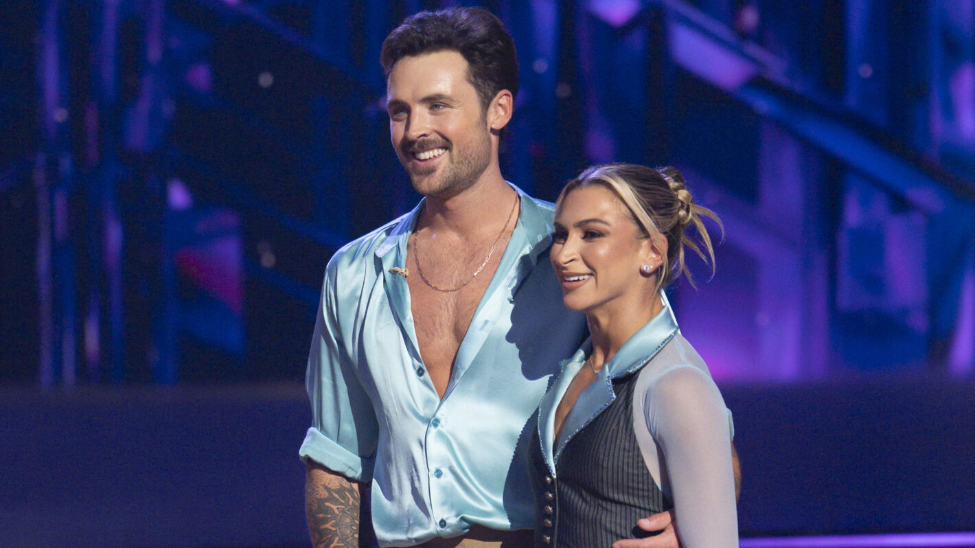 ‘Dancing With the Stars’ Dylan Efron Suffers Injury — Will He Dance on Halloween Night?