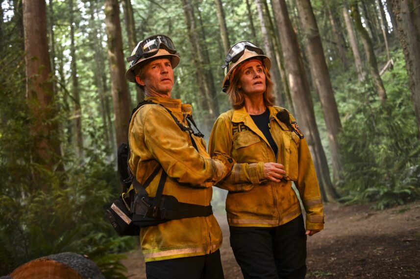 Shawn Hatosy as Brett Richards and Diane Farr as Sharon Leone — 'Fire Country' Season 4 Episode 2