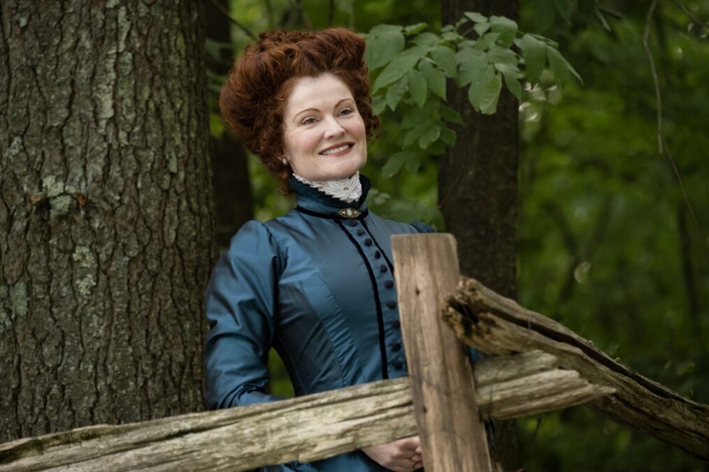 Rebecca Wisocky in 'Ghosts' Season 5