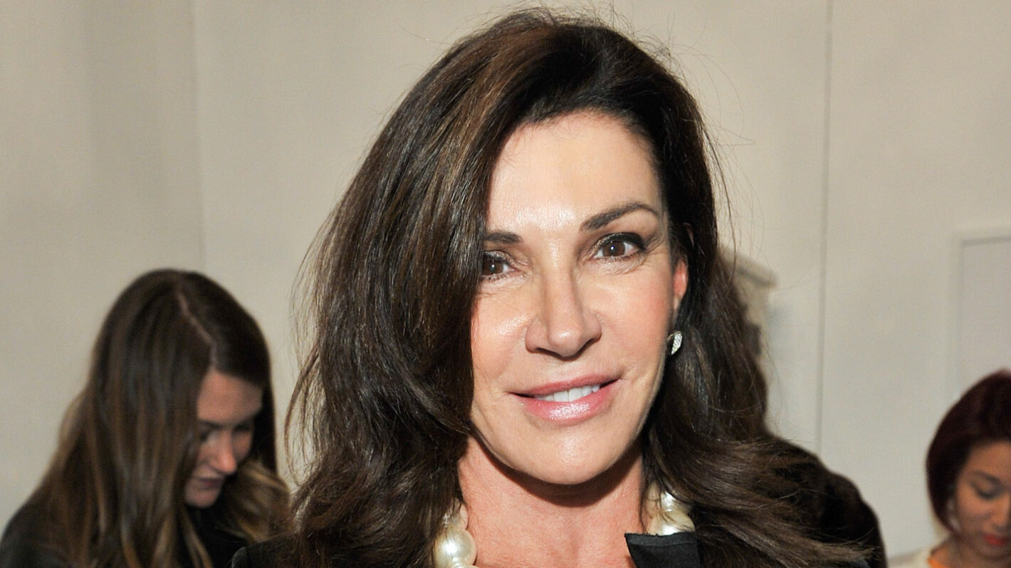 Hilary Farr attends the PANDORA Jewellery lounge At World MasterCard Fashion Week In Toronto