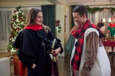 Kimberley Sustad, Robert Buckley in 'Merry Christmas, Ted Cooper!'