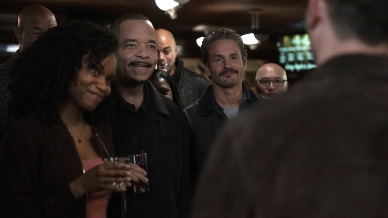 Aimé Donna Kelly as Capt. Curry, Ice T as Sgt. Odafin