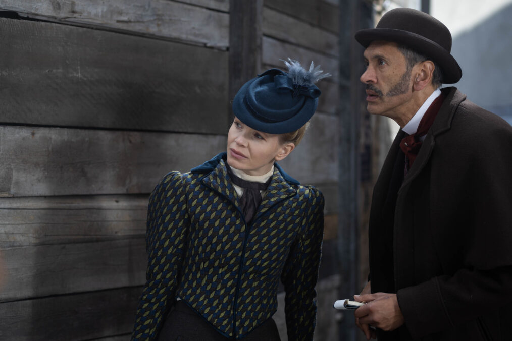 Eliza Scarlet (Kate Phillips), Clarence Pettigrew (Paul Bazely) in 'Miss Scarlet' Season 6