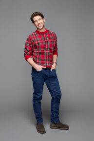 Robbie Simpson of 'Finding Mr. Christmas' Season 2