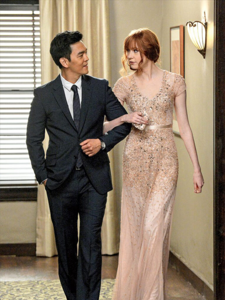 John Cho as Henry Higgs and Karen Gillan as Eliza Dooley in 'Selfie'