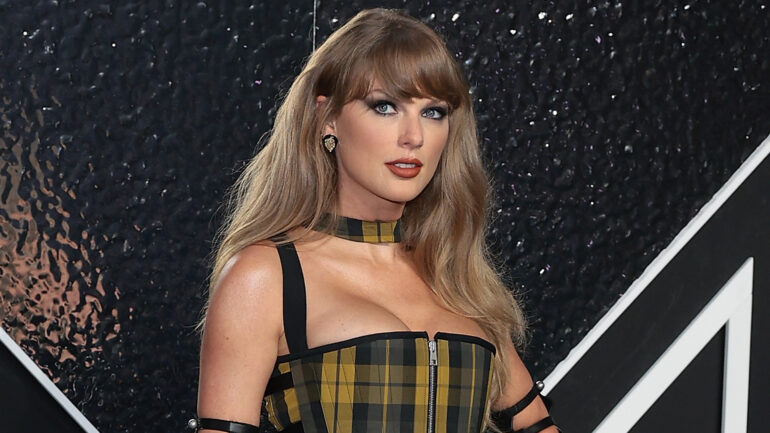 Taylor Swift attends the 2024 MTV Video Music Awards