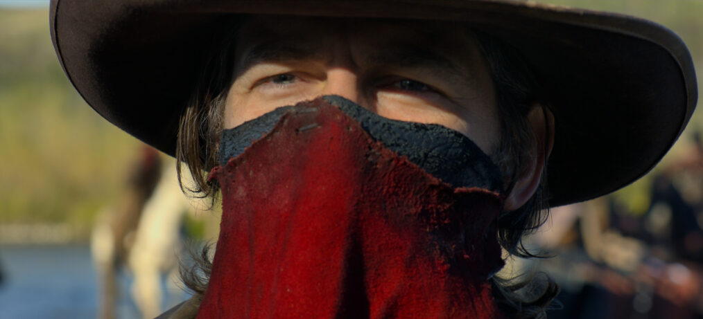 Michiel Huisman as Xavier Roache in 'The Abandons' Season 1 Episode 1