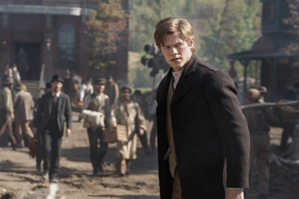 Lucas Till as Garret Van Ness in 'The Abandons' Season 1 Episode 1