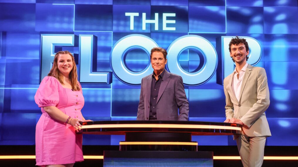 Rob Lowe (C) with contestants in the “All is Fair in Love & Floor” episode of THE FLOOR airing Wednesday, Oct. 15