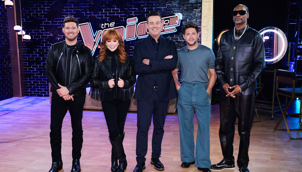 Reba McEntire, Niall Horan, Michael Buble, Carson Daly, and Snoop Dogg