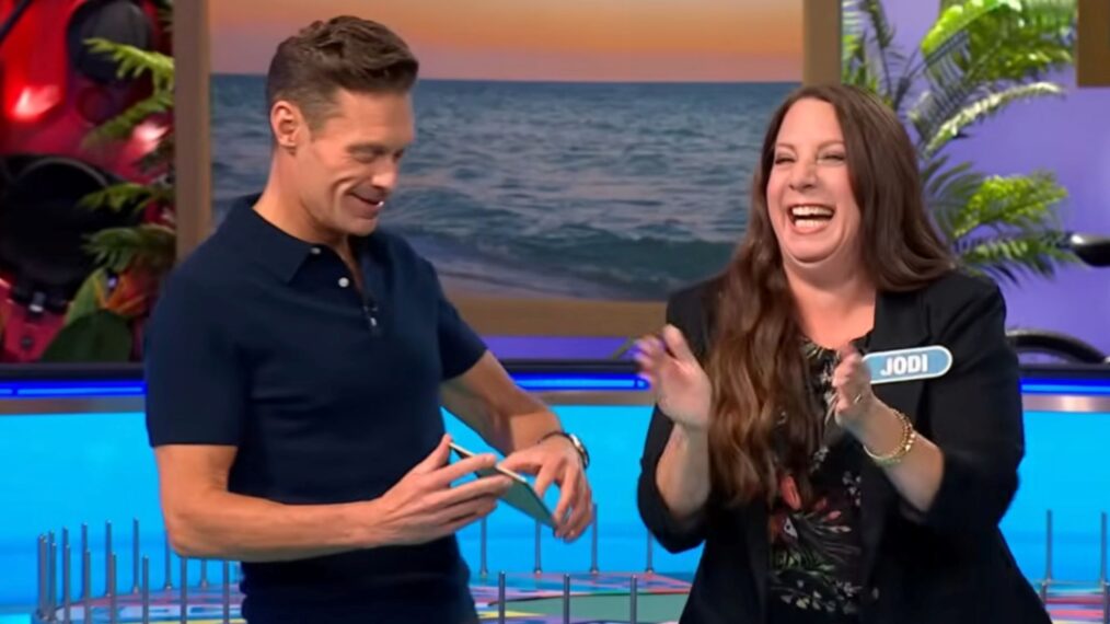 'Wheel of Fortune': Ryan Seacrest opening the Bonus Round envelope