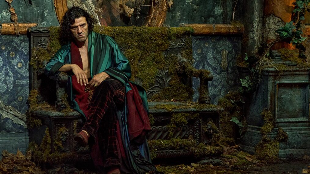 FRANKENSTEIN. Oscar Isaac as Victor Frankenstein in Frankenstein. Cr. Ken Woroner/Netflix © 2025.