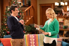 “Welcome to Secrets and Santa” – The Butlers’ anniversary plans take an unexpected turn when a blast from the past, Calvin’s ex-girlfriend, resurfaces. Meanwhile, Malcolm’s meeting gets hijacked, Marty makes a big move toward commitment and Gemma finds herself caught in a holiday misunderstanding, on THE NEIGHBORHOOD, Monday, Dec.8 at a special time (8:30-9:00 PM, ET/PT). Pictured: Max Greenfield as Dave and Beth Behrs as Gemma. Photo: Monty Brinton/CBS ©2025 CBS Broadcasting, Inc. All Rights Reserved.