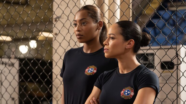 Hailey Kilgore as Taylor, Juani Feliz as Roxie — '9-1-1: Nashville' Season 1 Episode 5 