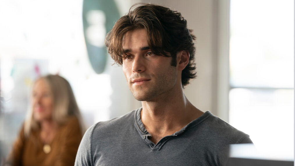 Hunter McVey as Blue Bennings in '9-1-1: Nashville'