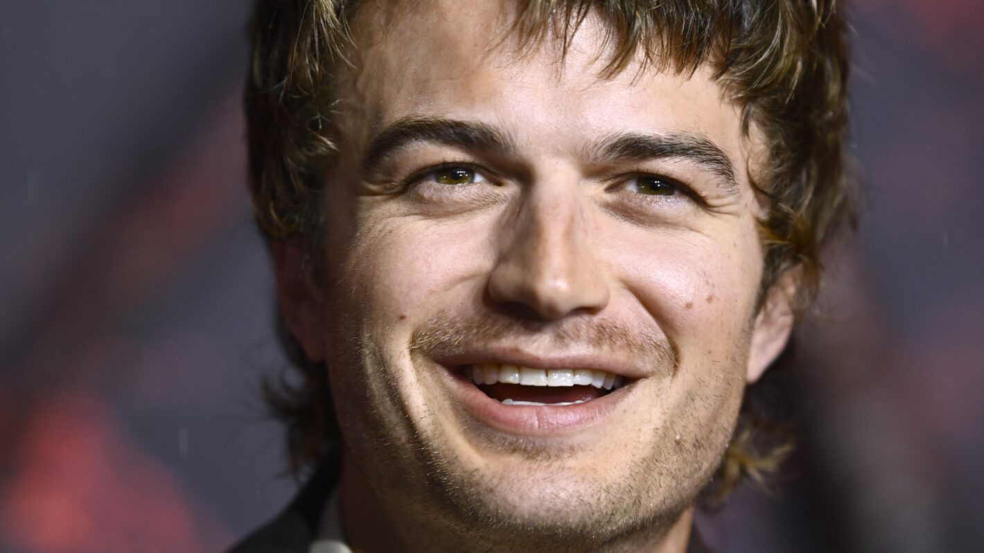 ‘Stranger Things’ Star Joe Keery Sends Bold Political Message While Discussing Steve’s Legacy
