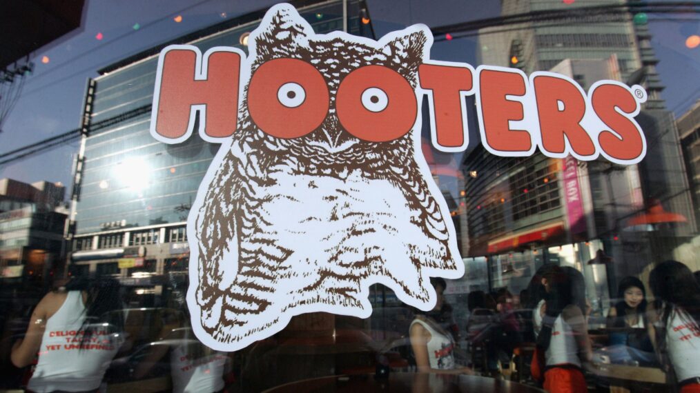 Hooters