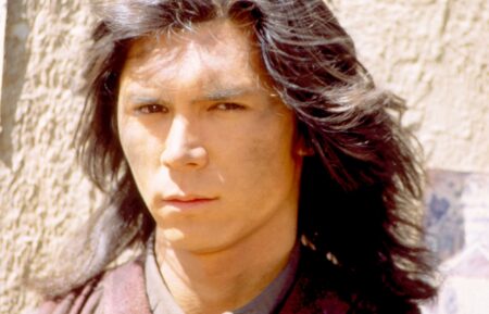 YOUNG GUNS, Lou Diamond Phillips, 1988. TM and Copyright (c)20th Century Fox Film Corp. All rights reserved/courtesy Everett Collection