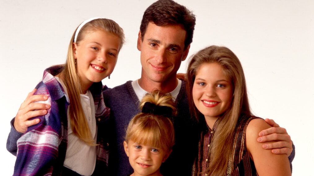 Jodie Sweetin, Bob Saget, Candace Cameron, Mary-Kate/Ashley Olsen in 'Full House',