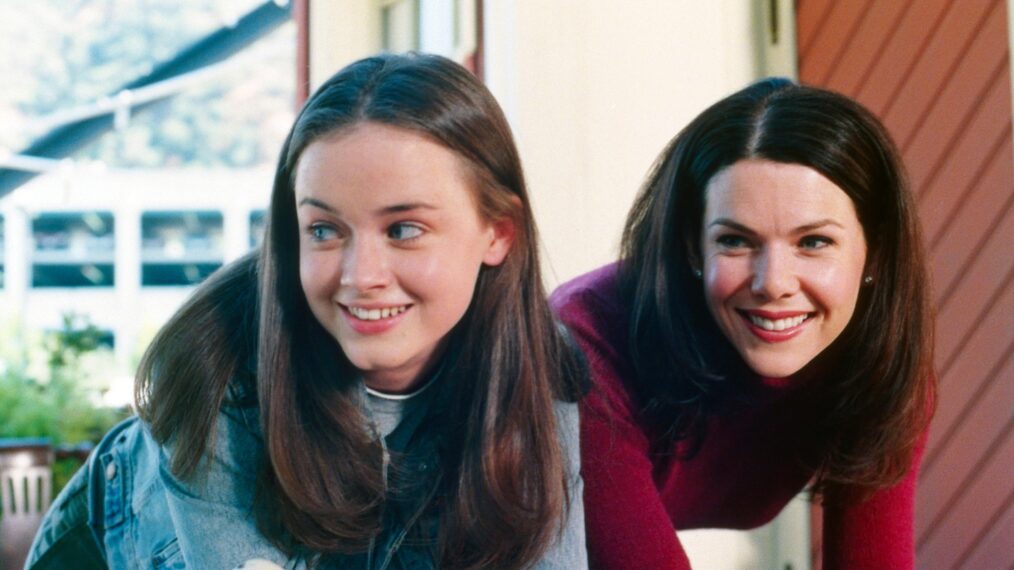 GILMORE GIRLS, Alexis Bledel and Lauren Graham