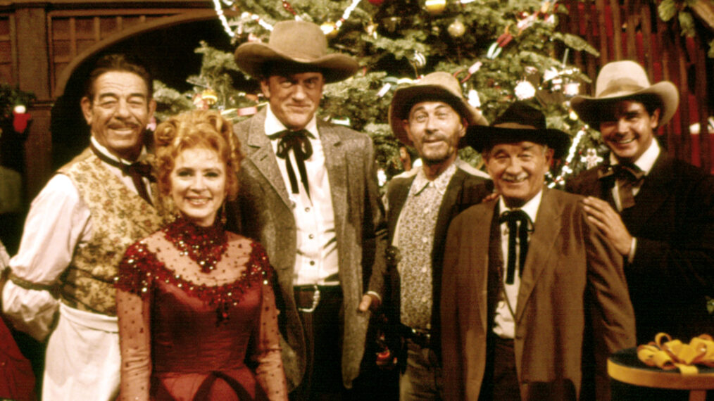 GUNSMOKE, Glenn Strange, Amanda Blake, James Arness, Ken Curtis, Milburn Stone, ?, 1955-75