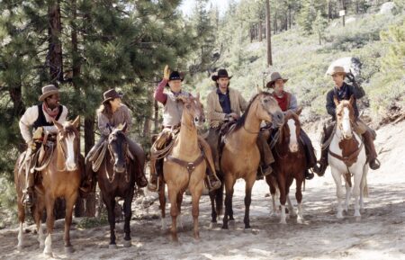 BONANZA: THE RETURN, from left, Richard Roundtree, Emily Warfield, Ben Johnson, Alistair MacDougall, Dirk Blocker, Michael Landon, Jr., aired November 28, 1993.