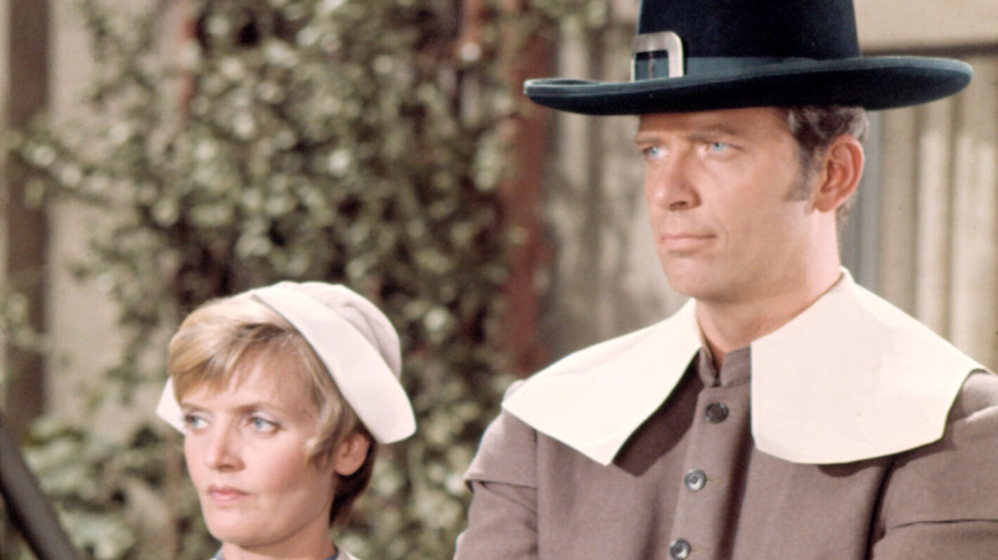 Classic Sitcom Thanksgiving Episode Watch Guide: Brady Bunch, Bewitched & More Classic Sitcom Thanksgiving Episode Watch Guide: Brady Bunch, Bewitched & More