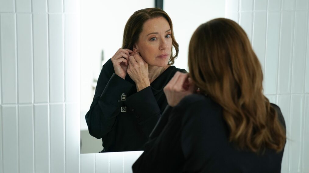 Molly Parker as Amy — 'Doc' Season 2 Episode 9 'Kaddish'