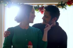 Erin Krakow and Tyler Hynes in 'Christmas Above the Clouds'