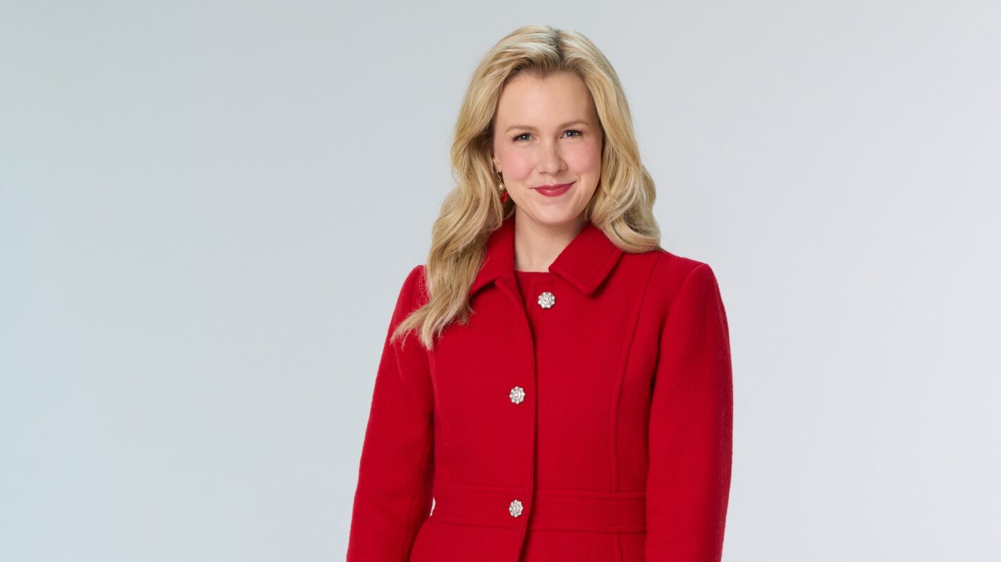 Get to Know Hallmark Star Ginna Claire Mason's Husband & Their Love Story