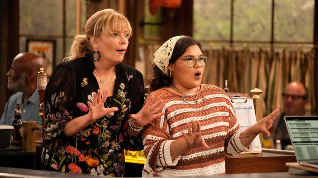 Melissa Peterman and Belissa Escobedo in 'Happy's Place' Season 2