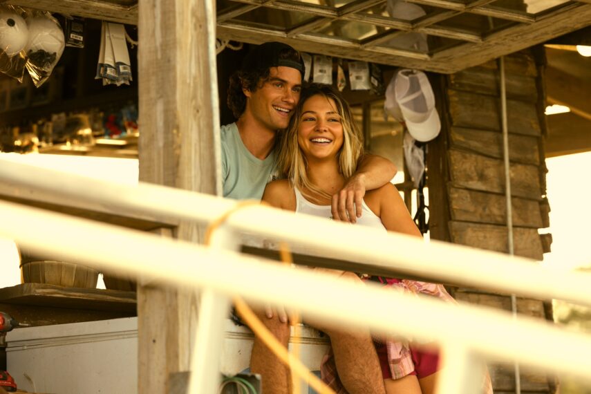 Outer Banks. (L to R) Chase Stokes as John B, Madelyn Cline as Sarah Cameron in episode 401 of Outer Banks