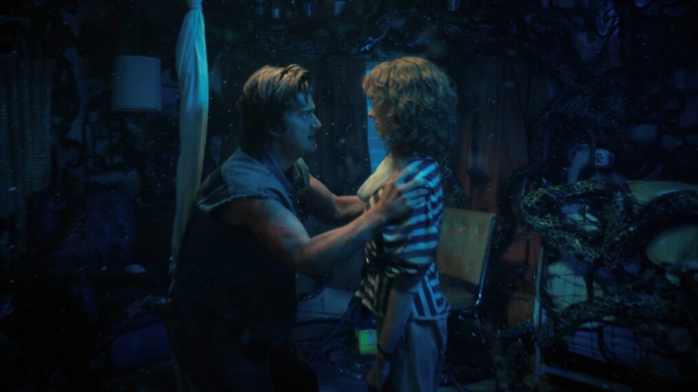 Joe Keery and Natalia Dyer in 'Stranger Things' Season 4