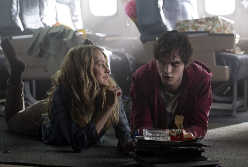 Teresa Palmer, Nicholas Hoult in 'Warm Bodies'