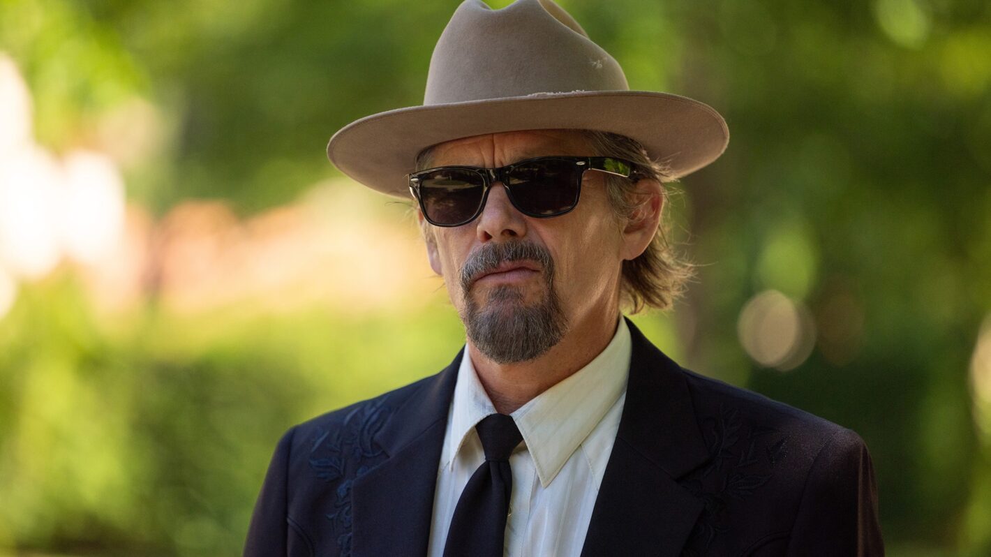 'The Lowdown's Ethan Hawke Breaks Down Lee's Ending, Teases Season 2 Hopes