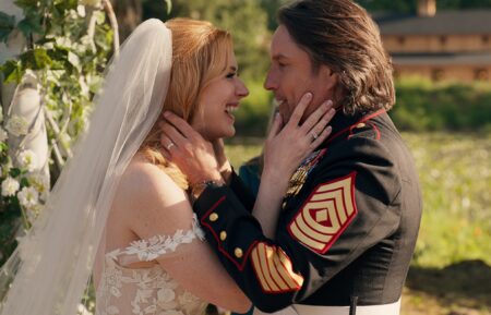 Alexandra Breckenridge and Martin Henderson in Virgin River