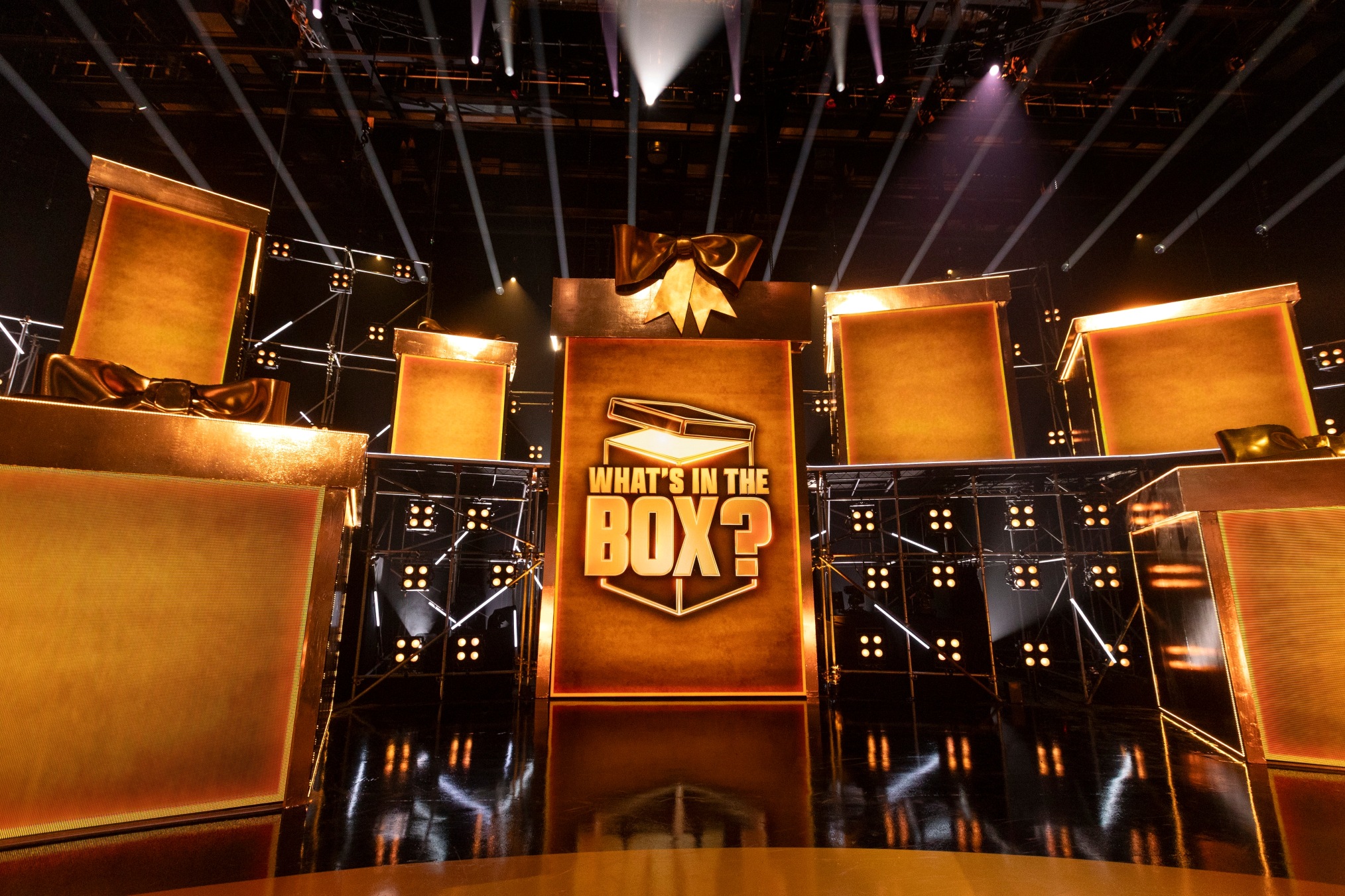 'What's In The Box?': Neil Patrick Harris' New Netflix Game Show ...